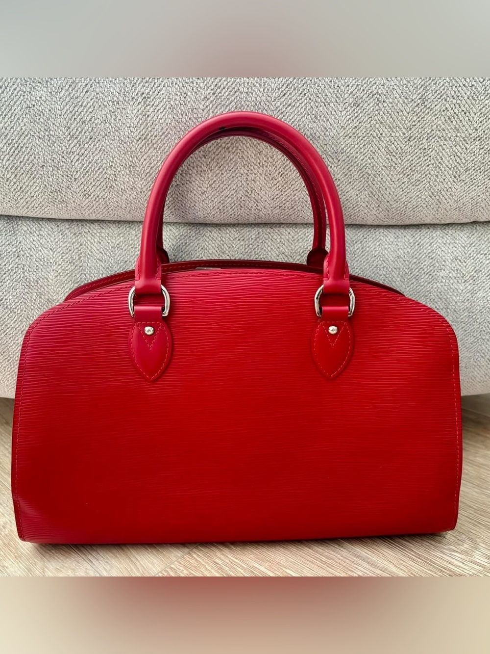 Louis Vuitton Pont Neuf PM Bordeaux Epi Leather - Picture 2 of 7